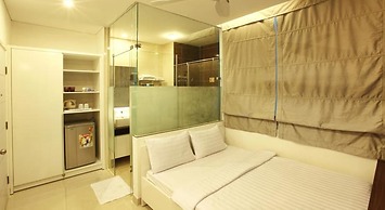 Yellow House Saigon Hotel