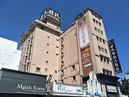 Unique Holiday Hotel