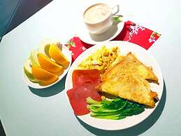 Unique Holiday Hotel