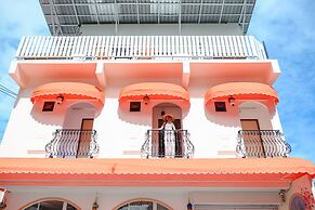 Side Walk Boutique Hotel