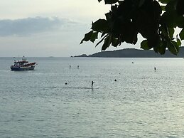 Side Walk Boutique Hotel