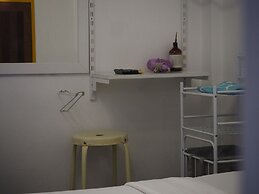 Side Walk Boutique Hotel