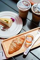 Side Walk Boutique Hotel