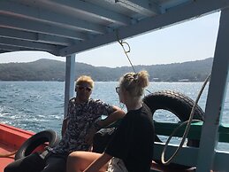 Side Walk Boutique Hotel