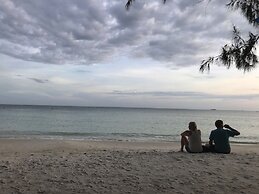 Side Walk Boutique Hotel