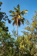 Hakuna Majiwe Beach Lodge