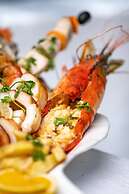 Hakuna Majiwe Beach Lodge