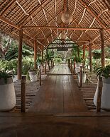 Hakuna Majiwe Beach Lodge