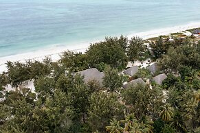 Hakuna Majiwe Beach Lodge