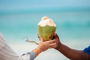 Hakuna Majiwe Beach Lodge