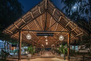 Hakuna Majiwe Beach Lodge