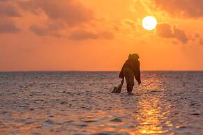 Hakuna Majiwe Beach Lodge