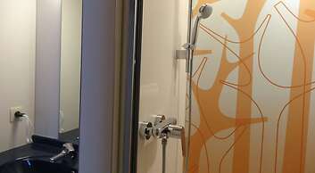 Sleep Well Youth Hostel