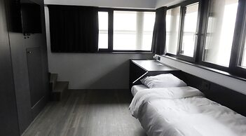 Sleep Well Youth Hostel