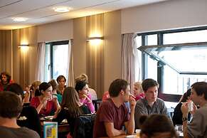 Sleep Well Youth Hostel