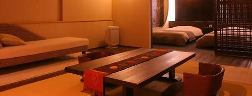 Yamashiro Onsen Ryokan Tatami