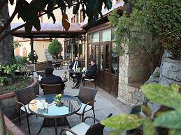 Kadi Konagi Thermal Hotel