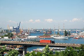 Hotel «ALARUS LUXE»