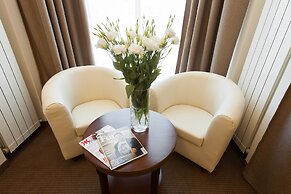 Hotel «ALARUS LUXE»