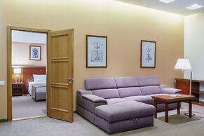 Hotel «ALARUS LUXE»