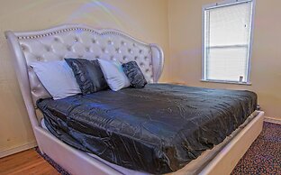 Presidential Inn & Suites