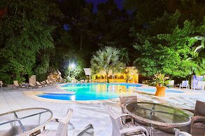 Evergreen Lodge