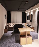 Diamond Hotel Suites