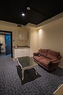 Diamond Hotel Suites