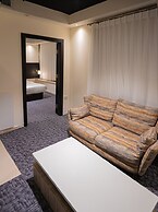 Diamond Hotel Suites