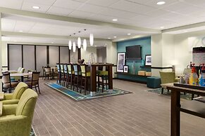 Hampton Inn Fairmont