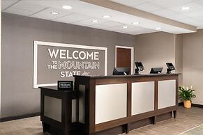 Hampton Inn Fairmont