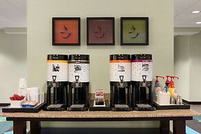 Hampton Inn Fairmont