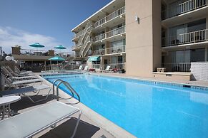 Aquarius Oceanfront Inn