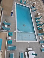 Aquarius Oceanfront Inn