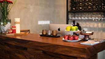 Almond Hotel Bassac River