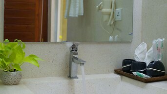 Almond Hotel Bassac River