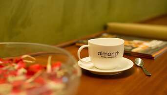 Almond Hotel Bassac River