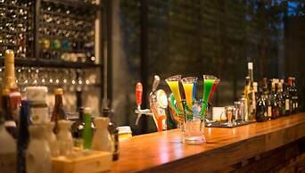 Almond Hotel Bassac River