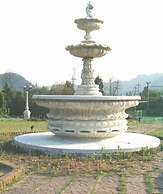 Condominium Square Hills