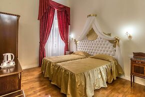Trevi Rome Suite