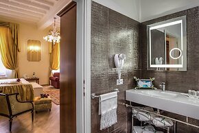 Trevi Rome Suite