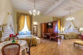 Trevi Rome Suite