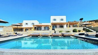 Villa Evi & Suites