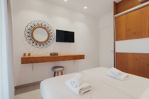 Evi Suites & Villas