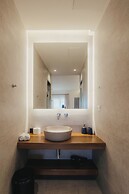 Evi Suites & Villas