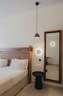 Evi Suites & Villas