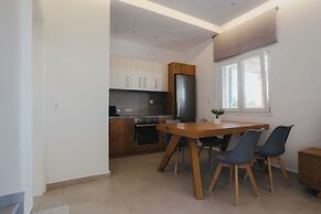 Evi Suites & Villas