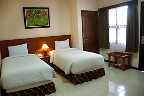 Atrium Resort & Hotel