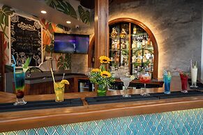 The Grand Leoney Resort