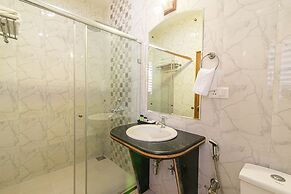 The Grand Leoney Resort